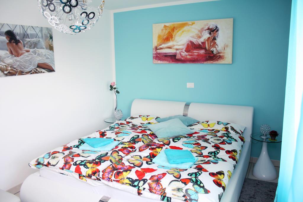 Apartments Villa Lili Ουμάγκ Δωμάτιο φωτογραφία