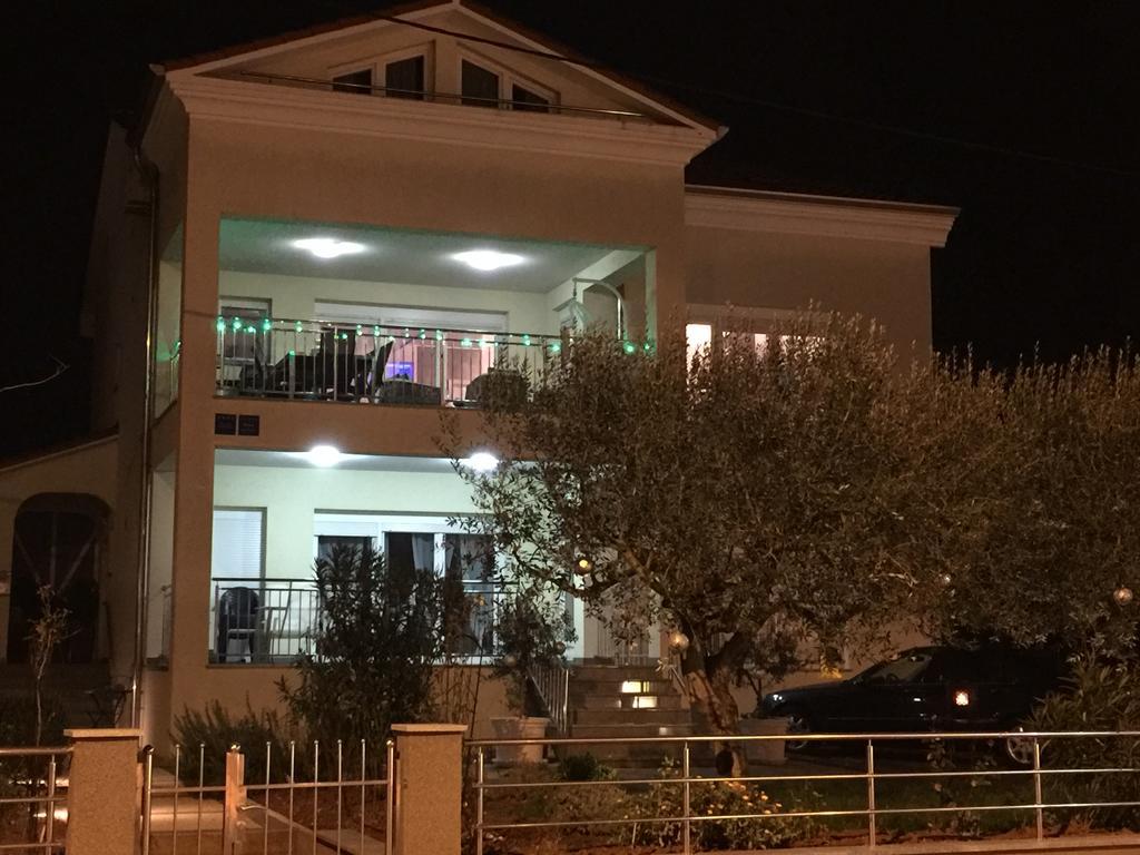 Apartments Villa Lili Ουμάγκ Εξωτερικό φωτογραφία